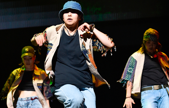 HIPHOPを踊っている写真