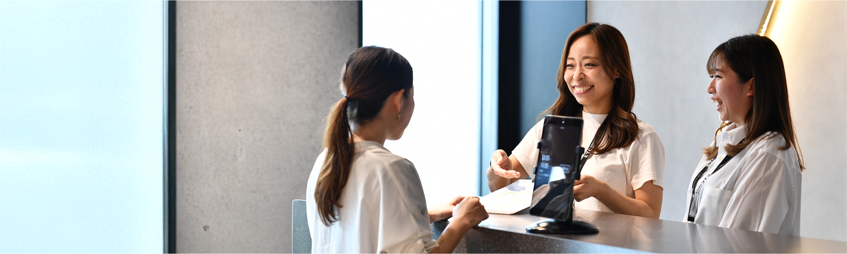 正社員が働く様子