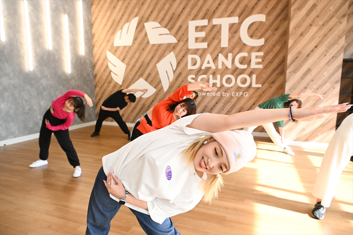 社会人も楽しめるダンススクール