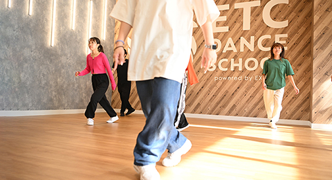 未経験の学生も歓迎のダンススクール